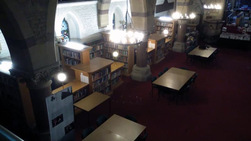 Library of the Oxford Centre for Mission Studies,taken from the upper gallery
